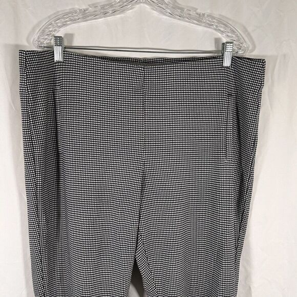 Chico's Dress Pants Women's 3 / 16 Petite Black White Elastic Waist High Rise - Picture 2 of 9